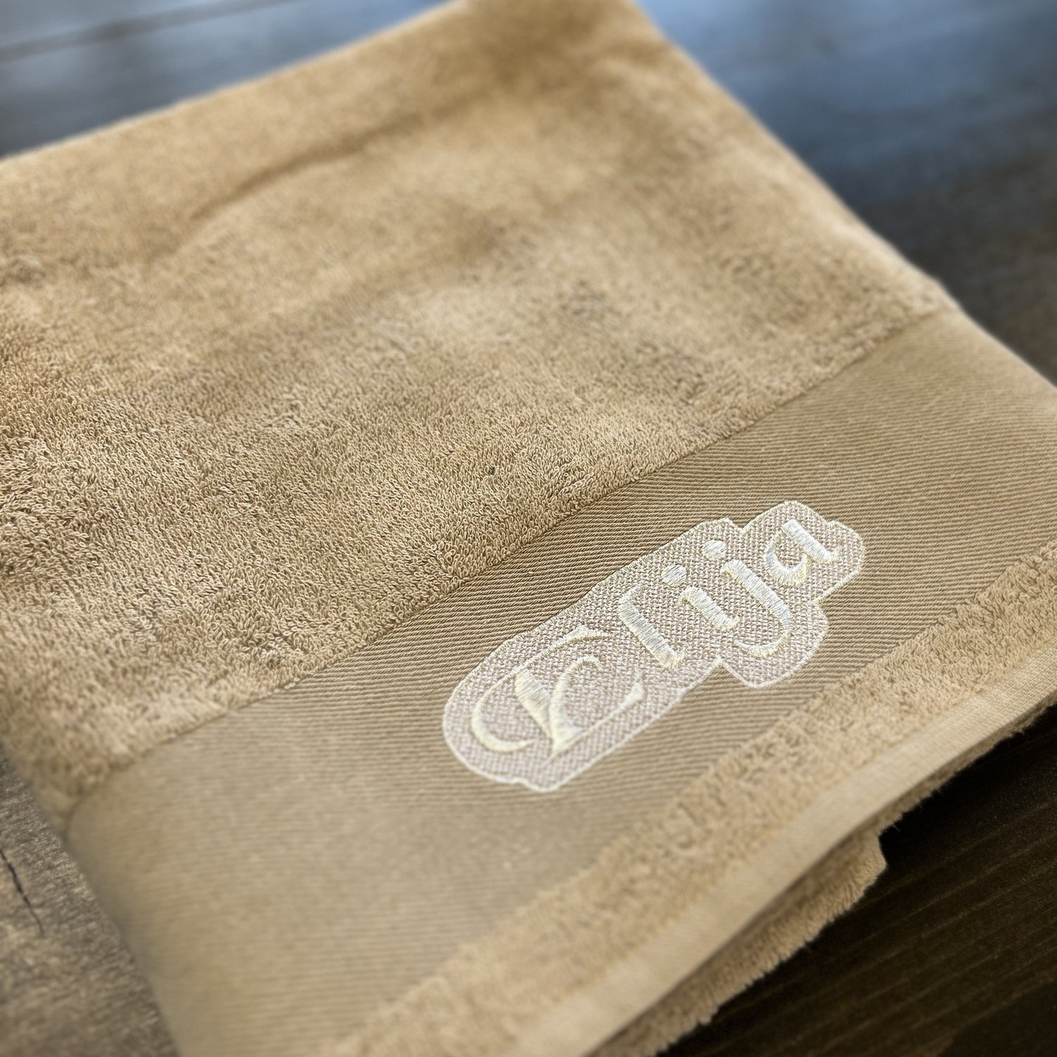 Siuvinetas raksluostis